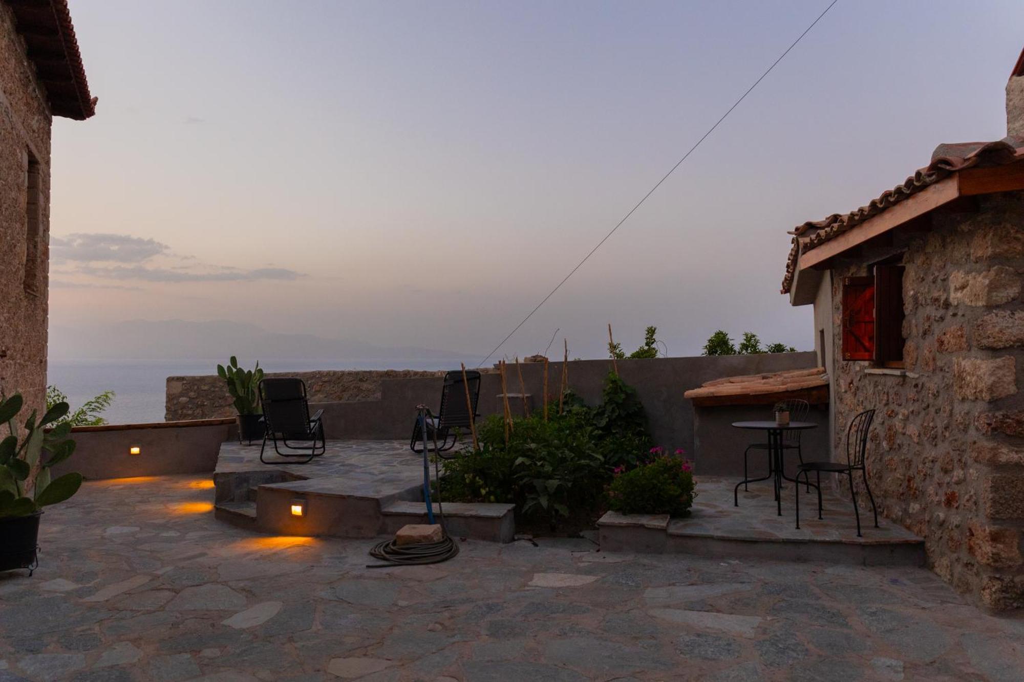 Fteri Stone House In Platanos, Akrata Daire Dış mekan fotoğraf