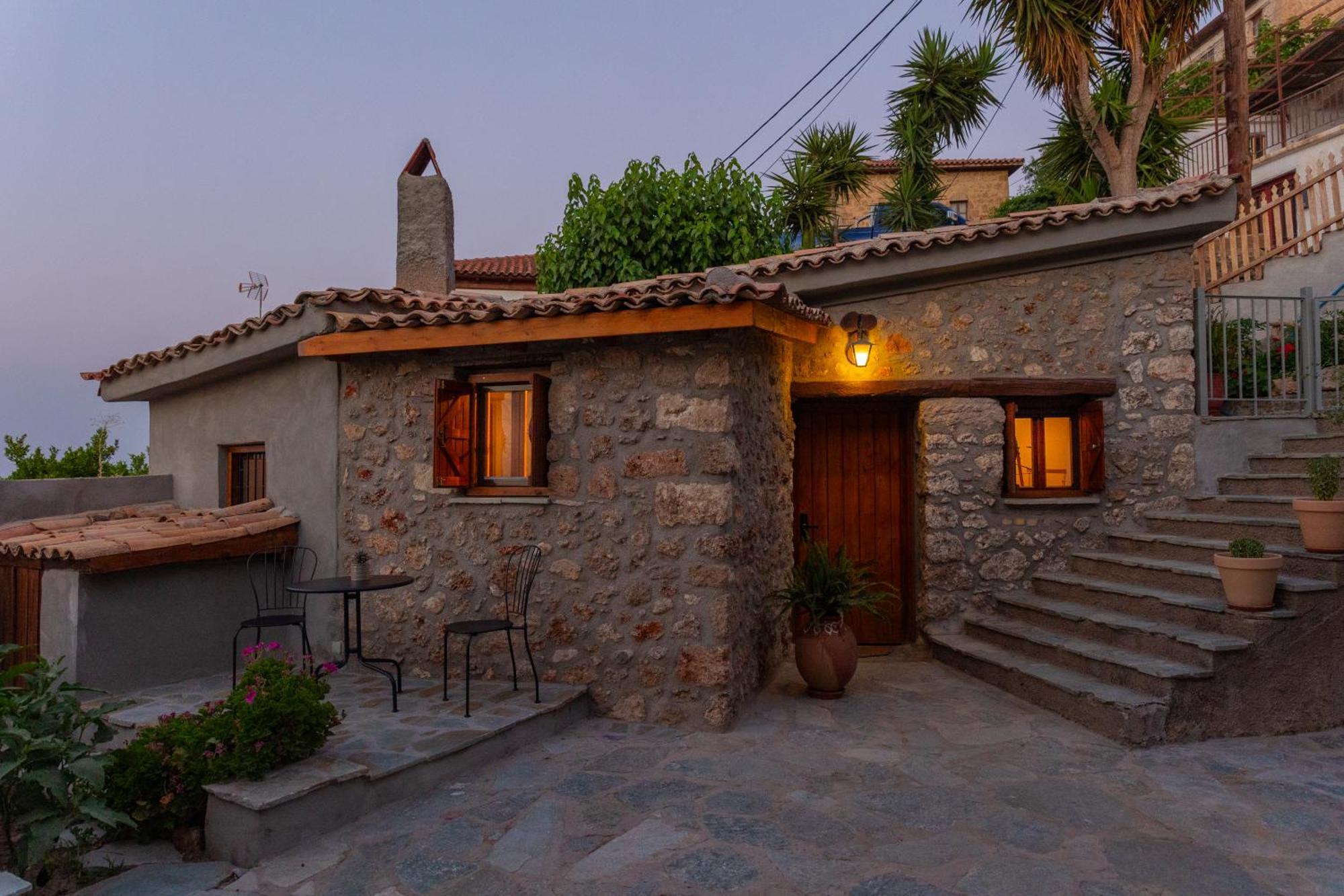 Fteri Stone House In Platanos, Akrata Daire Dış mekan fotoğraf