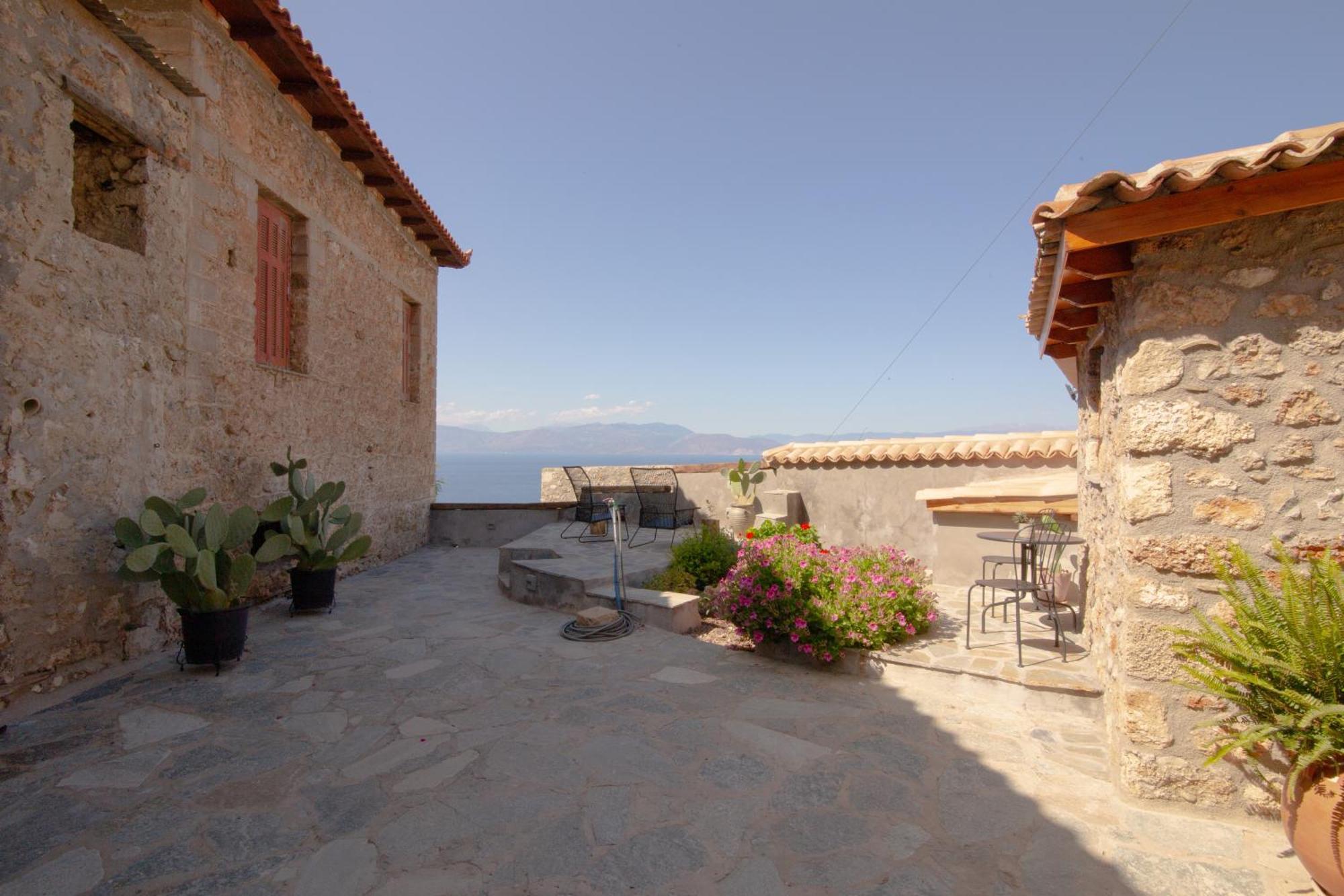 Fteri Stone House In Platanos, Akrata Daire Dış mekan fotoğraf