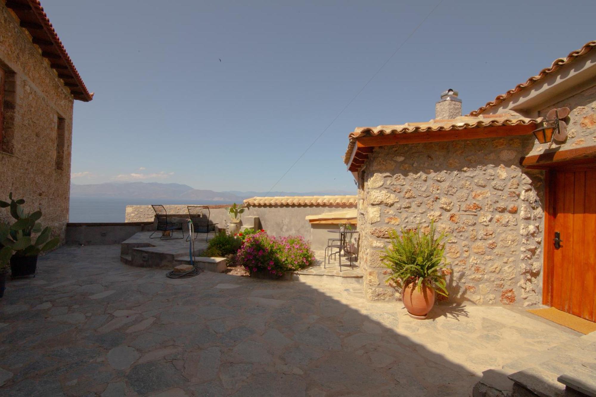 Fteri Stone House In Platanos, Akrata Daire Dış mekan fotoğraf